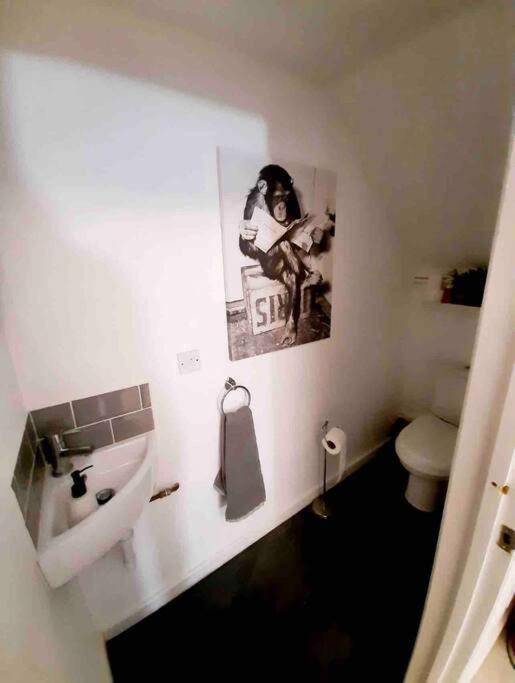 Lovely 1-Bedroom Serviced Apartment In Deal, Kent מראה חיצוני תמונה